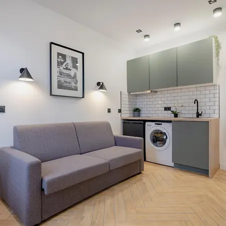 Apartment Charming In *